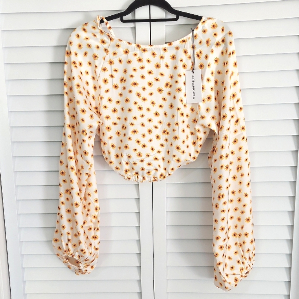 Weworewhat Top, Size M, Long Sleeve, No Back, Sunflower Print, Satiny Fabric NEW - Picture 4 of 8